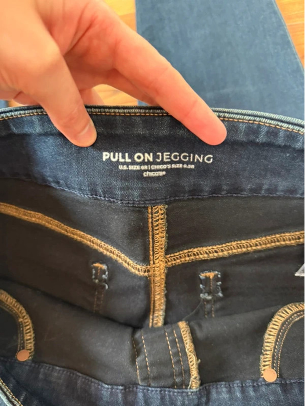 Chicos pull on jeggings size 6 - Picture 3 of 3